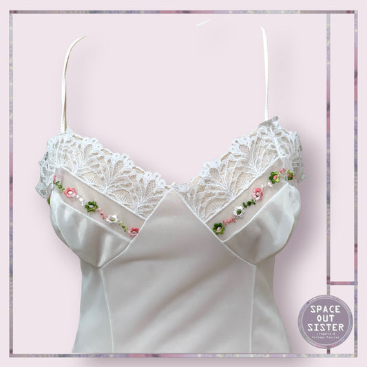 Vintage Roda Ornate Slip