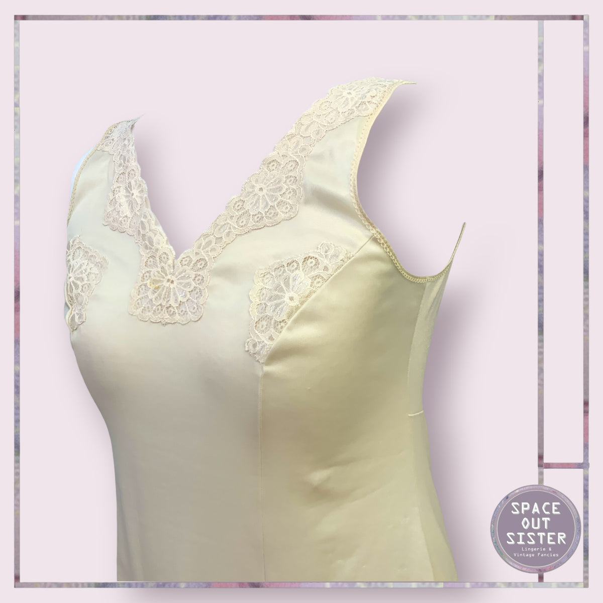 Vintage Crema Slip