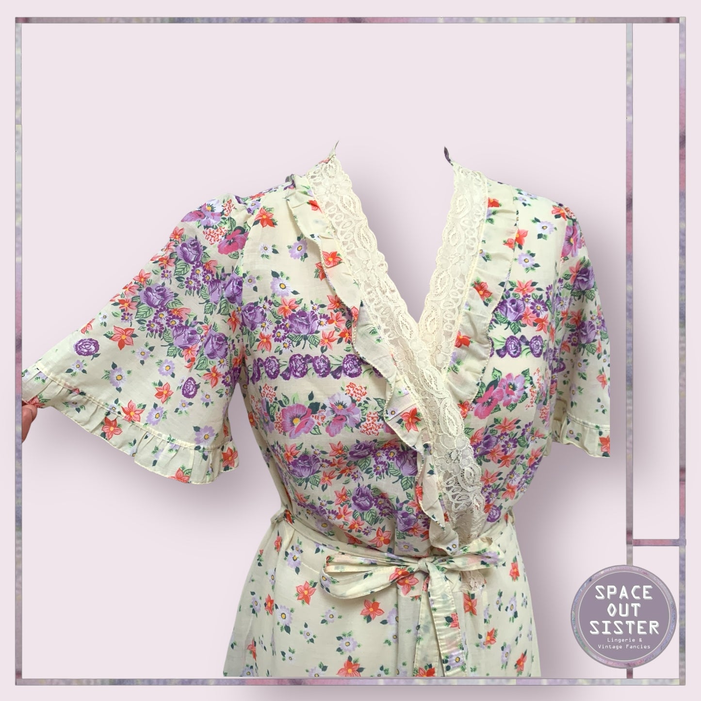 Vintage Floral Robe