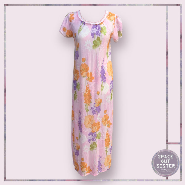 Vintage Circa 1970s Bloom Nightdress