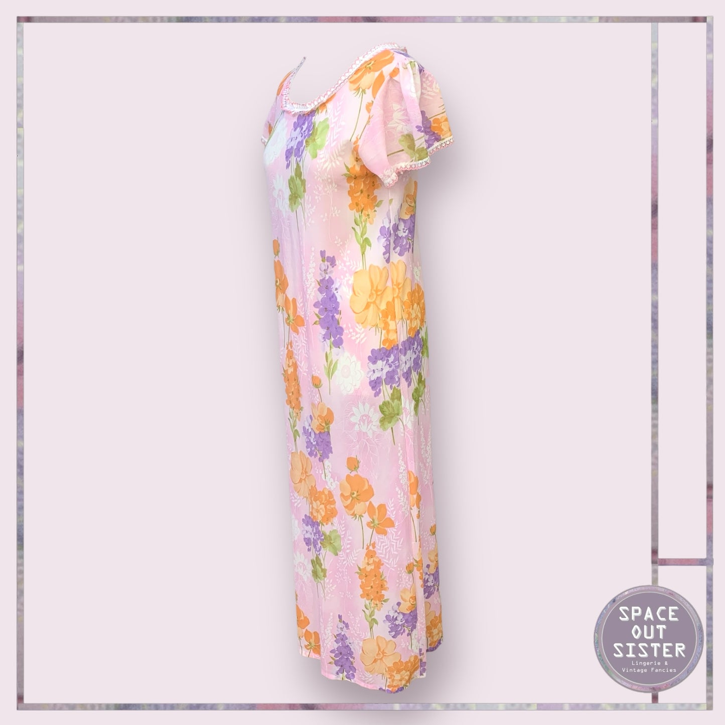 Vintage Circa 1970s Bloom Nightdress