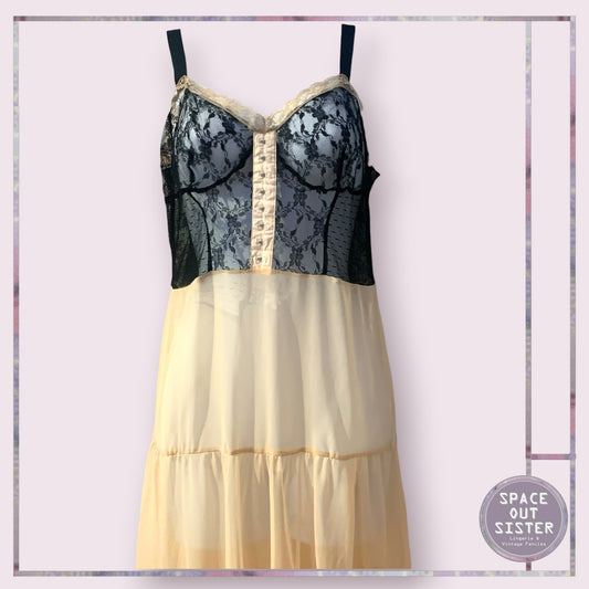 Pre-Loved Black Lace & Champagne Slip Bust 32”