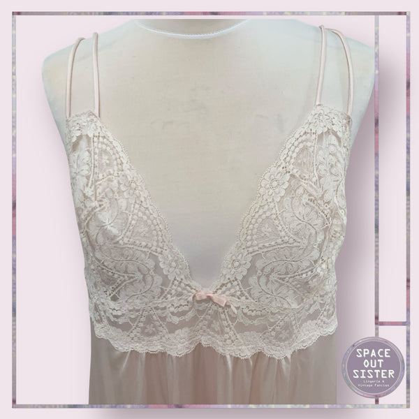 Vintage Vaserette Nightdress