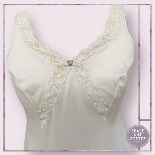 Vintage Rosebud Slip