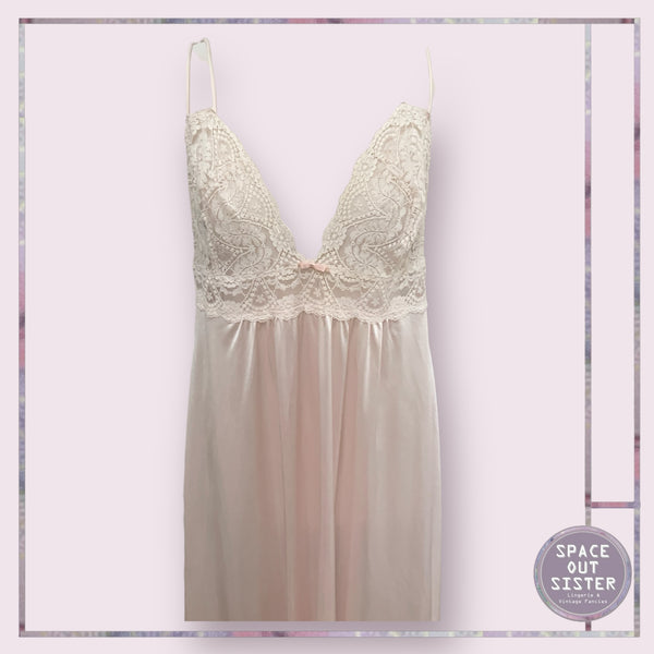 Vintage Vaserette Nightdress