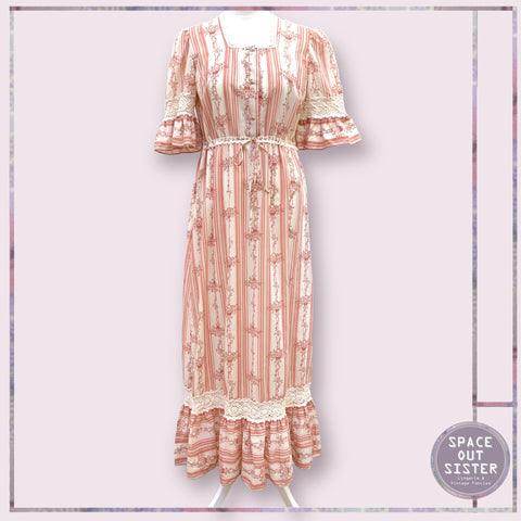 Vintage Pompadour Cotton Nightdress